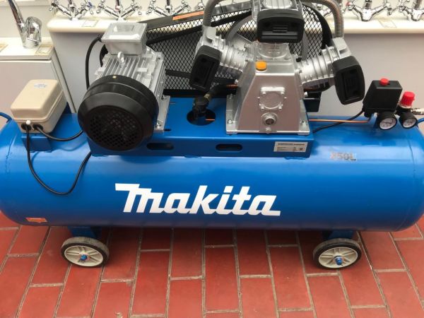 Компрессор MAKITA MAC 250/3