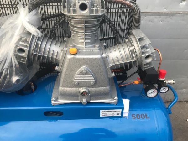 Компрессор  Makita МАС 500/3