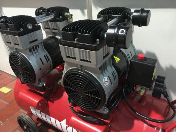 Компрессор безмасляный HUNTER BW580/080L