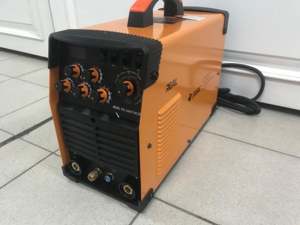 Сварочный аппарат Сварог real TIG 200 P AC/DC