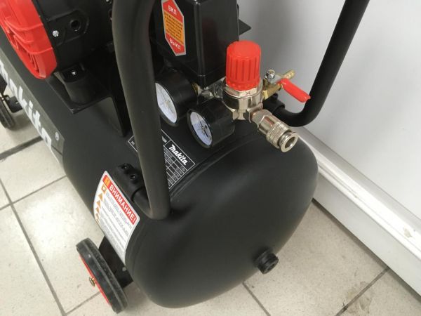 Компрессор воздушный MAKITA MAC BW 100*3
