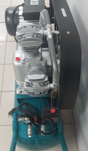 Компрессор воздушный ременной Moller AC720/060