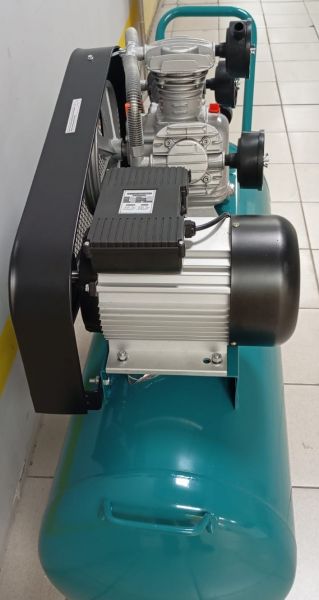 Компрессор воздушный ременной Moller AC 880/150